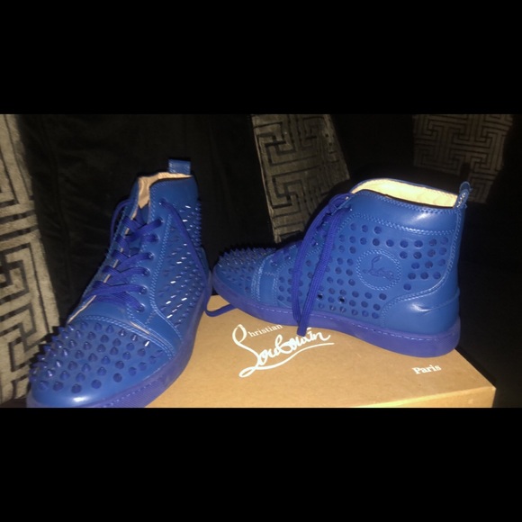 Christian Louboutin - Picture 2 of 2